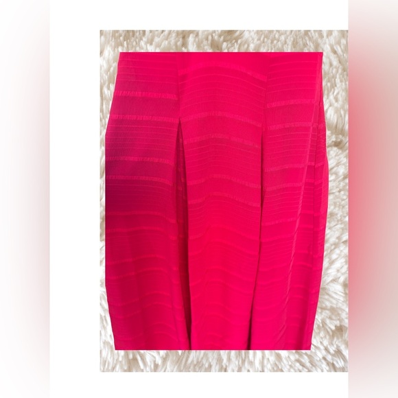 Pearl Red Maxi Dress with Flared Sleeves - Picture 9 of 9